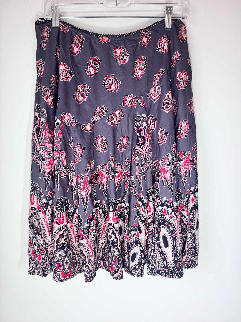 Paisley Circle Knee Length Skirt - Pink on Taupe Gray with elastic waist-Boho